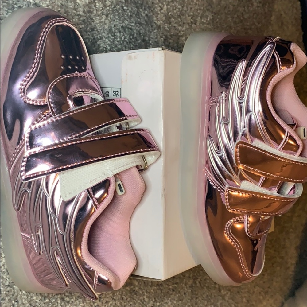 Kids light up shoes